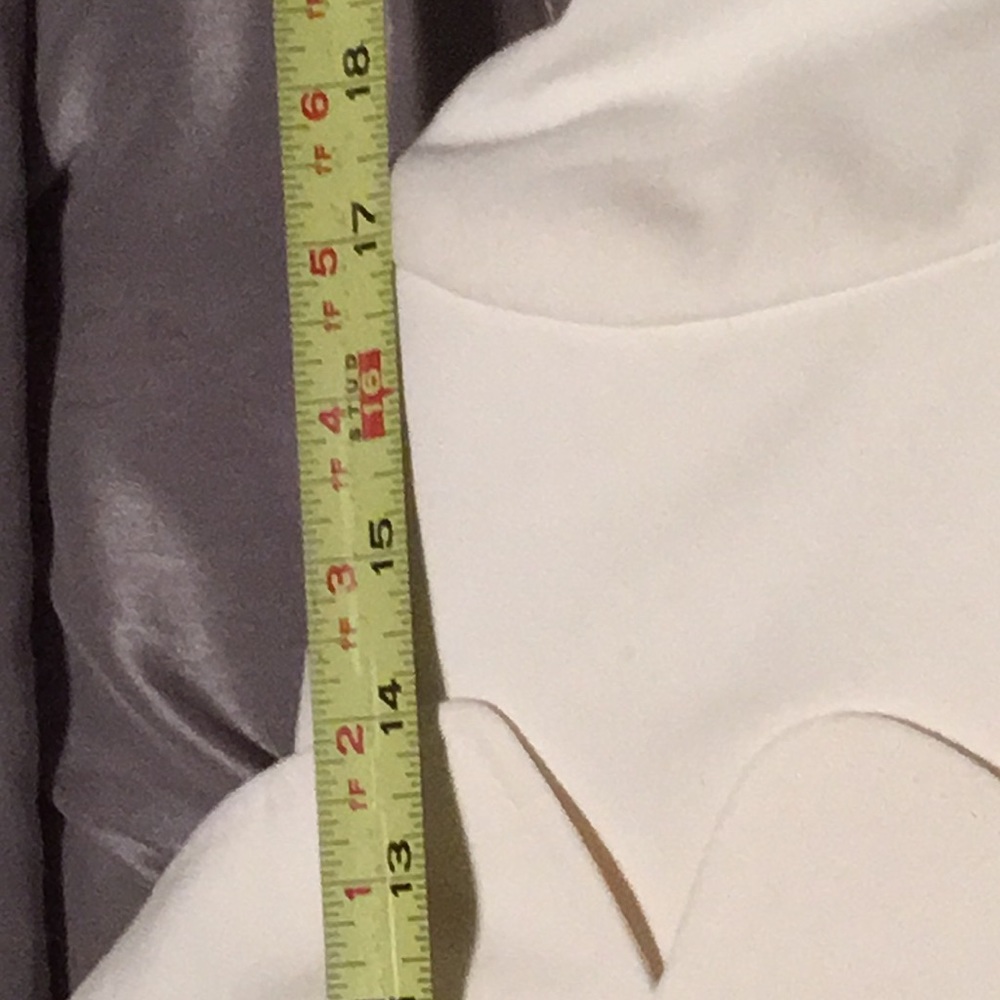 Suit. Size 10. High end. This is a class act fabric is like no other. - Picture 5 of 8